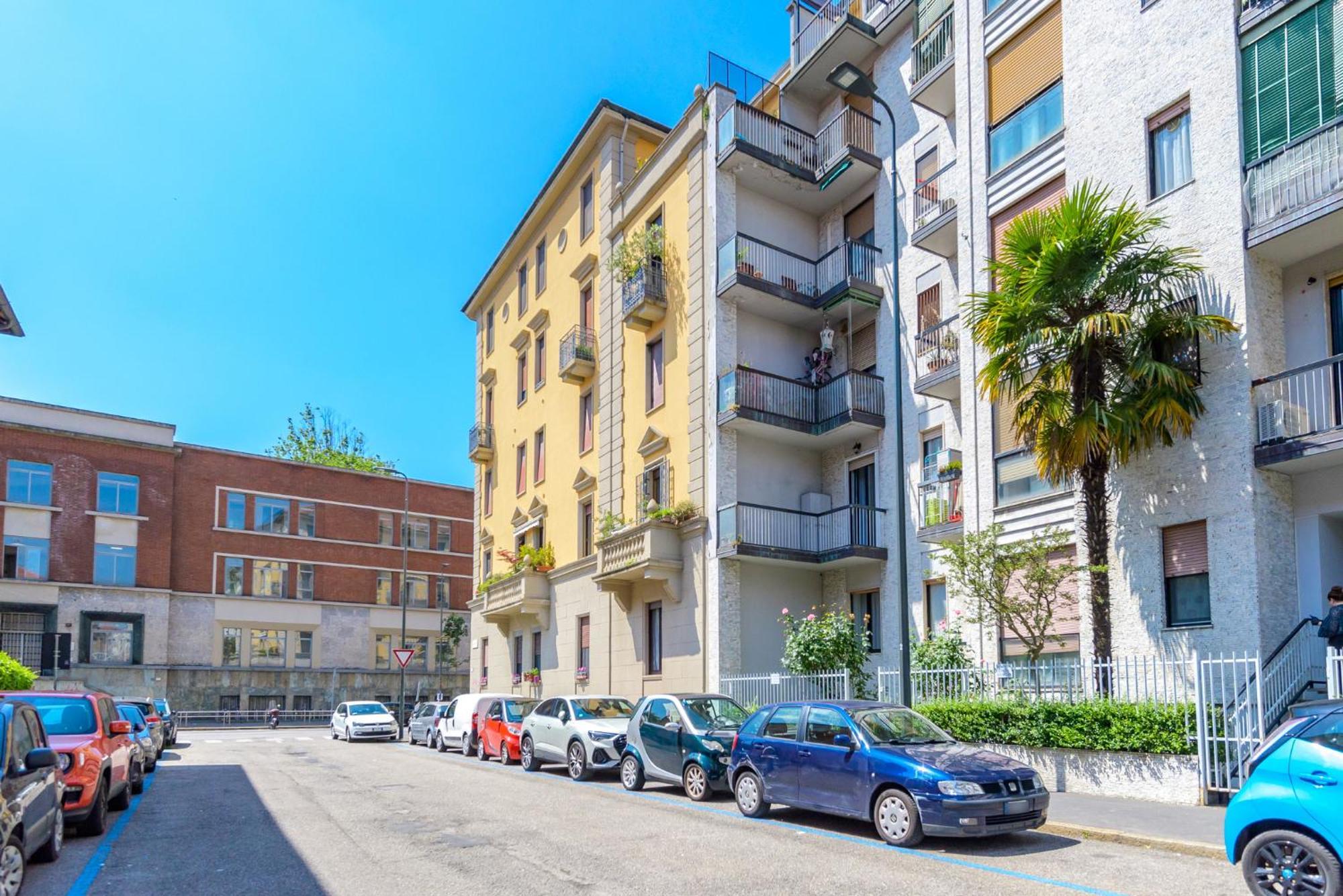 Appartamento Nuovissima Dimora Con Terrazzino Milano